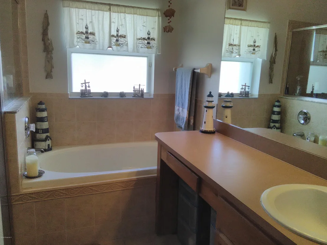 Photo of 2101 Spring Creek Circle NE