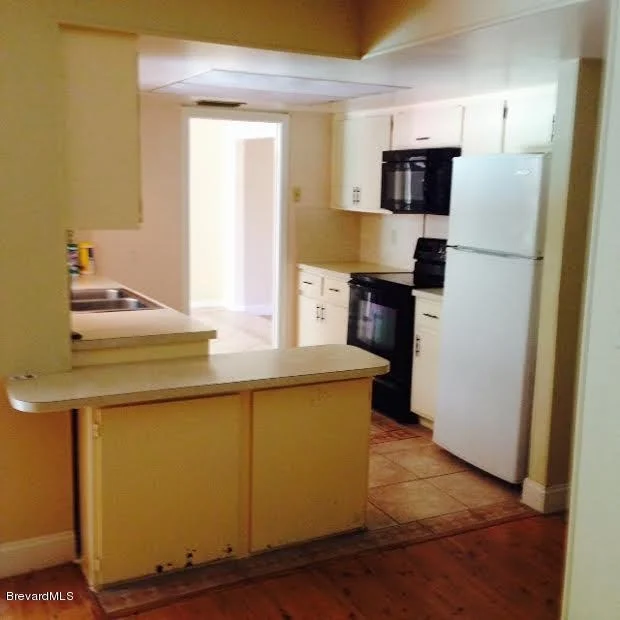 Photo of 600 Jasmine Drive