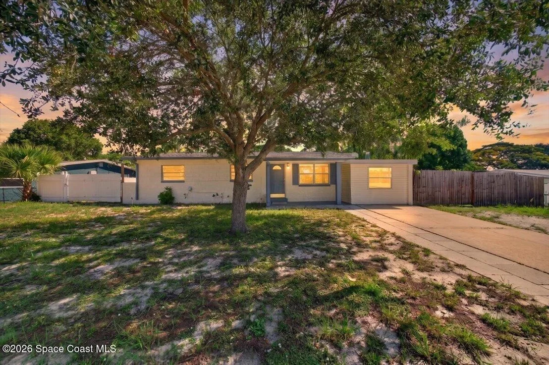 Photo of 2804 Kenyon Avenue