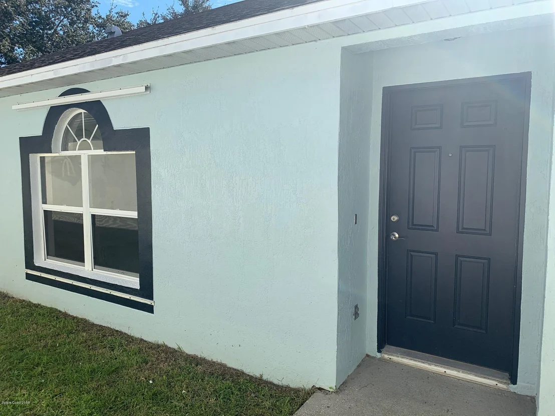 Photo of 2884 Maderia Circle