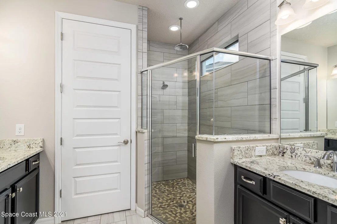 Photo of 7407 Bluemink Lane