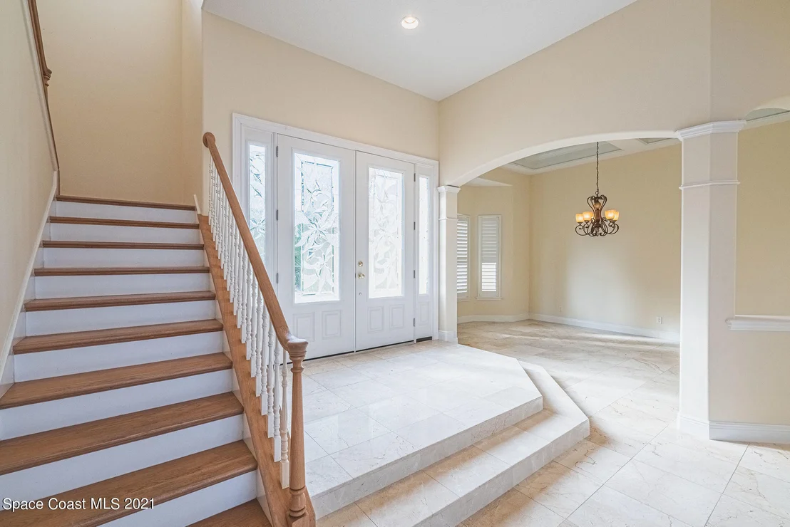 Photo of 8181 Compton Way