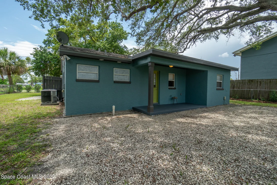 Photo of 1707 Avocado Avenue