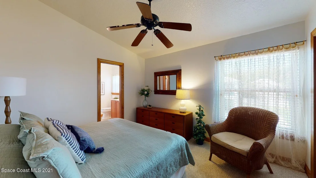 Photo of 400 Bay Point Drive