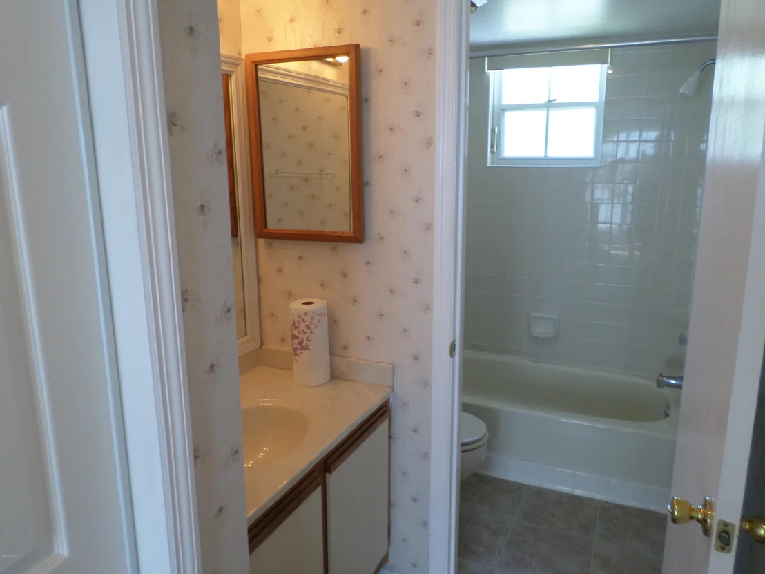 Photo of Unit 204 at 7340 Highway 1