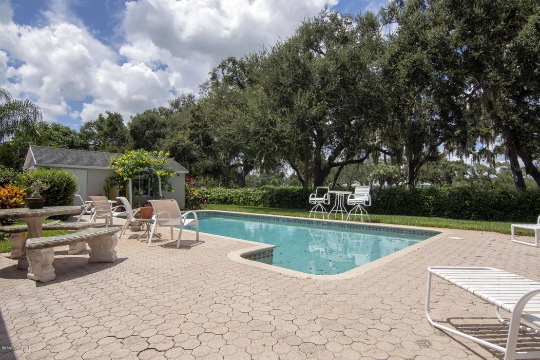 Photo of 3007 Golfview Drive