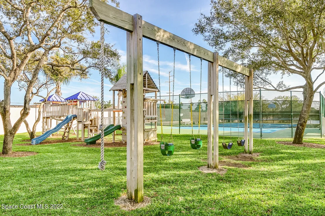 Photo of 218 Waterside Drive