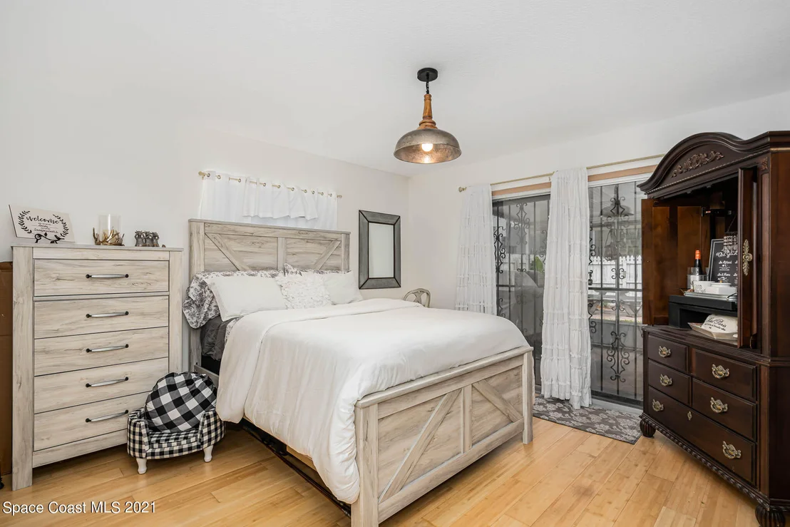 Photo of 525 Live Oak Street