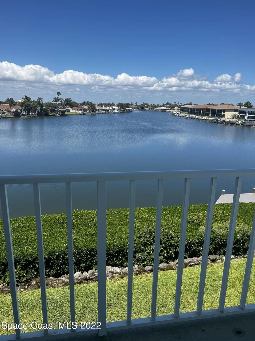 Photo of Unit 1305 at 1700 Commodore Boulevard