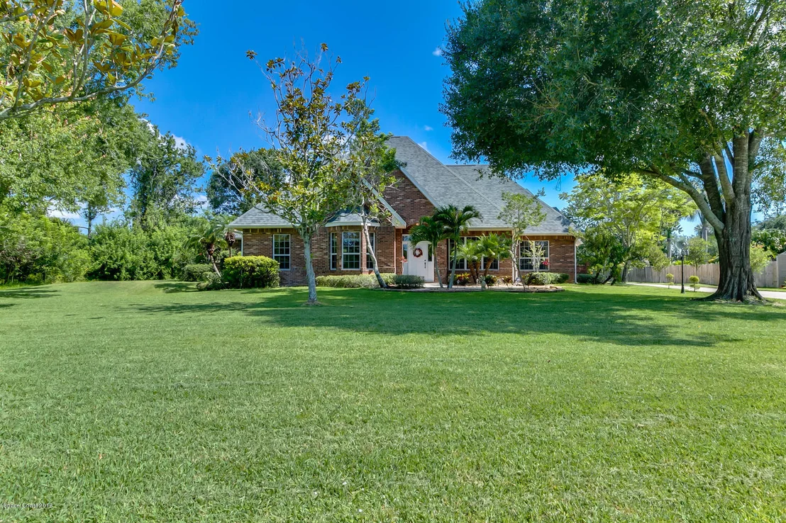 Photo of 3540 Charlton Place