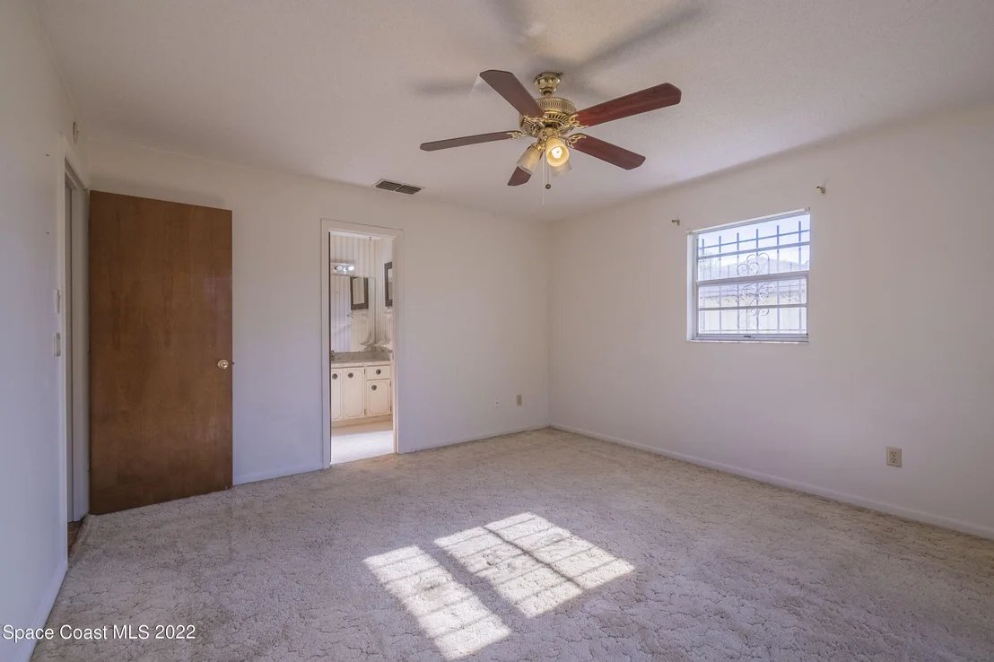 Photo of 936 Clayton Drive