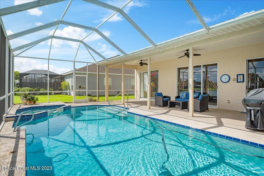 Photo of 369 Lake Victoria Circle