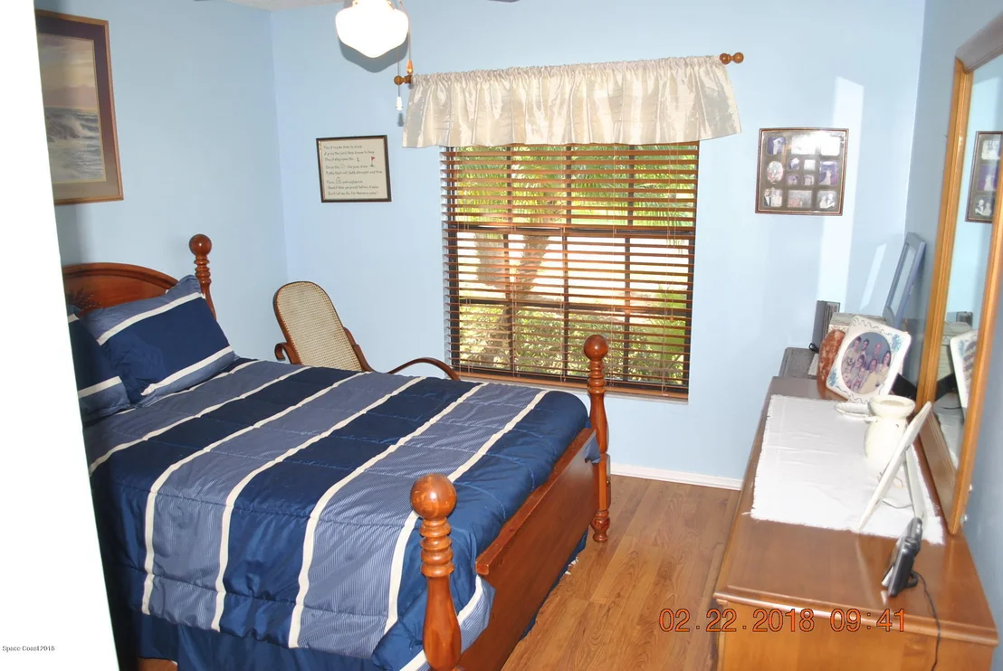 Photo of 889 Shoshone Lane