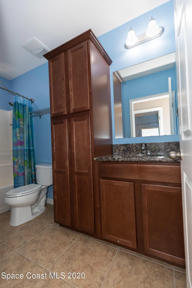 Photo of 1040 Cayman Drive