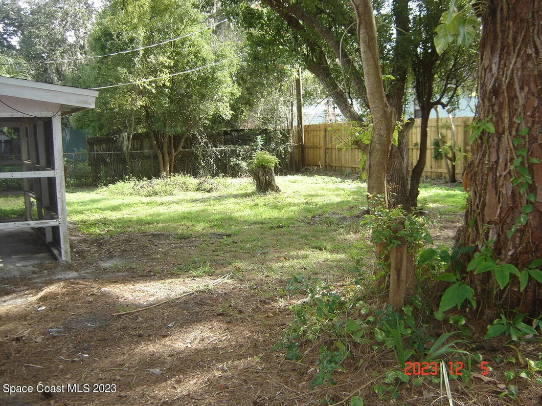 Photo of 2481 Victor Road