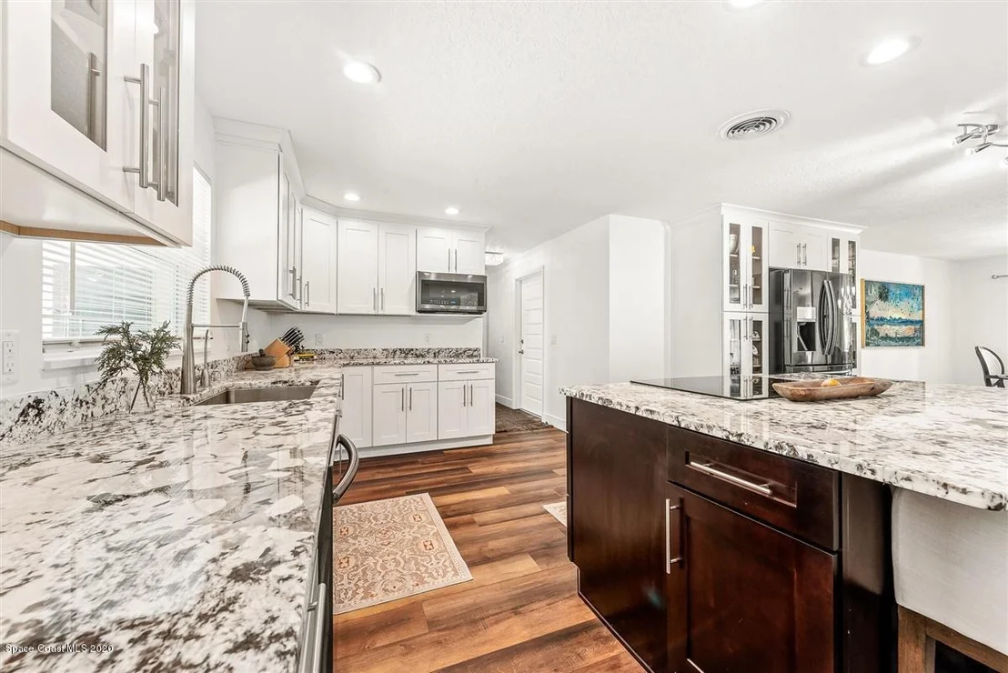 Photo of 705 Hibiscus Trail