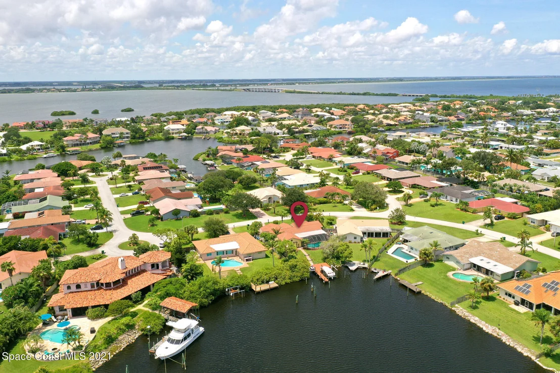 Photo of 457 Red Sail Way