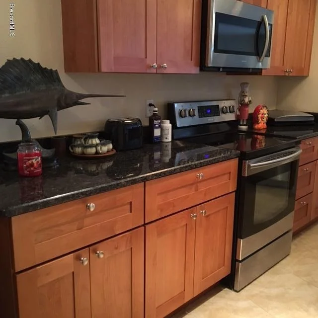 Photo of Unit 404 at 104 Riverside Drive