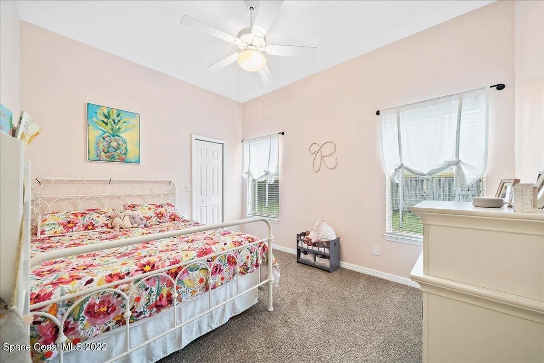 Photo of 233 Peregrine Drive