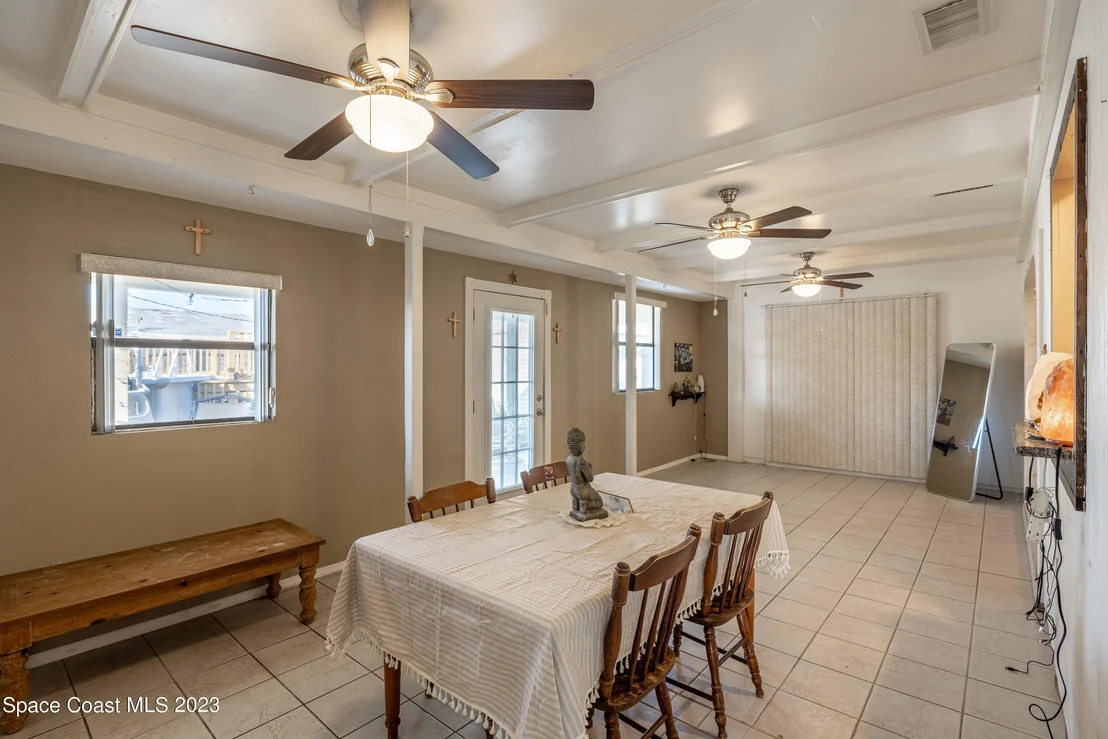 Photo of 3051 Edgewood Drive NE