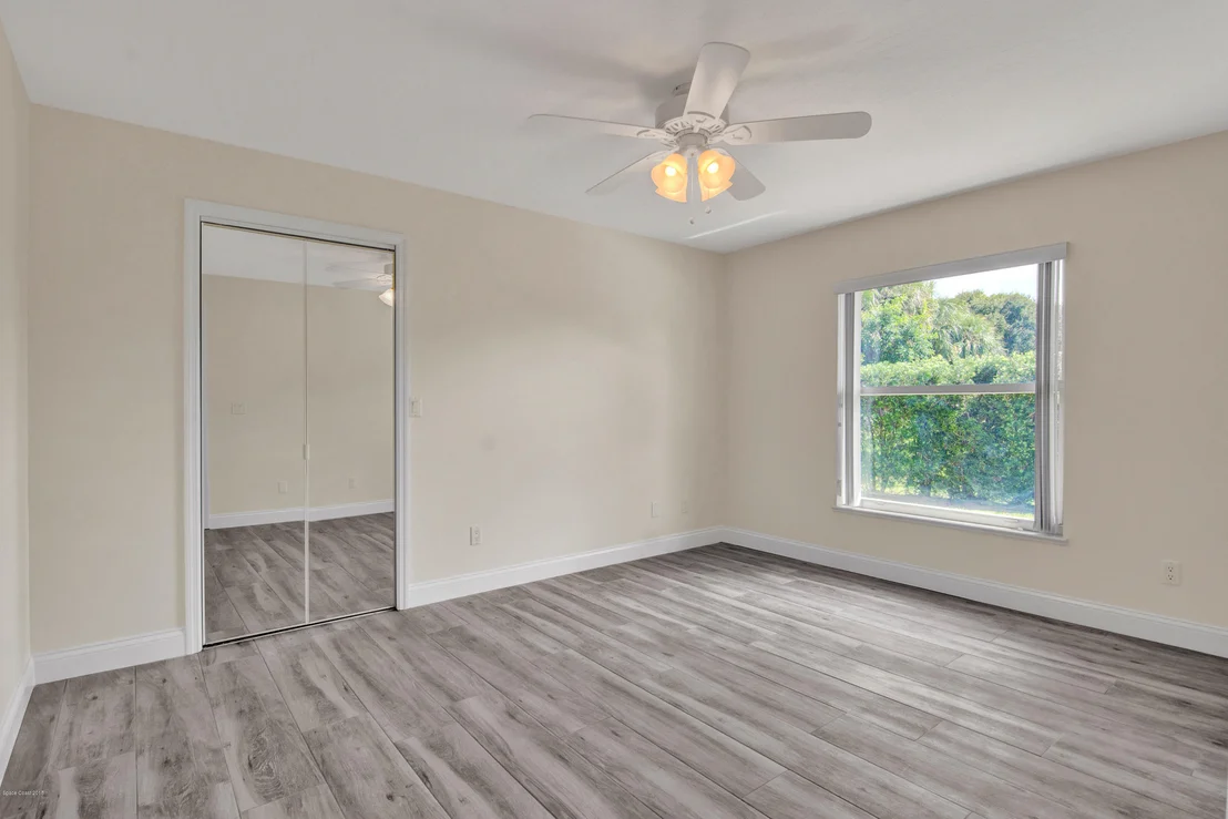 Photo of 142 Hidden Cove Drive