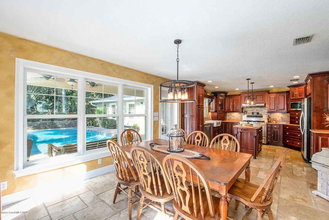 Photo of 1711 Rockledge Drive