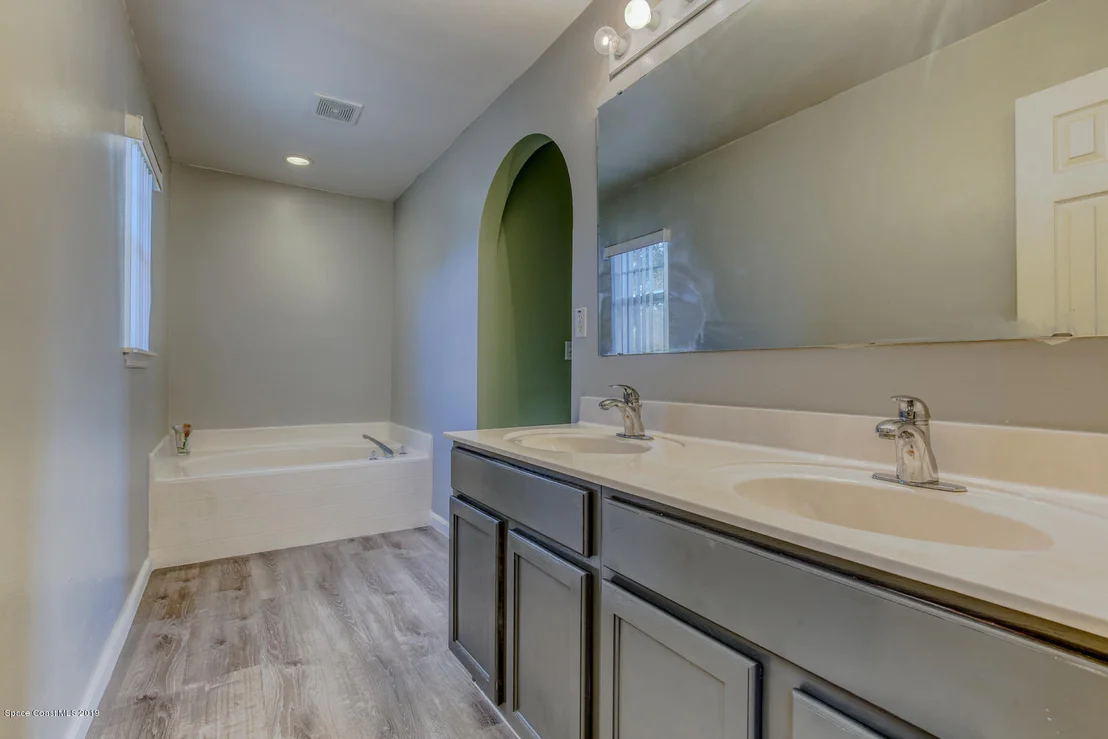 Photo of 5256 Mansford Place