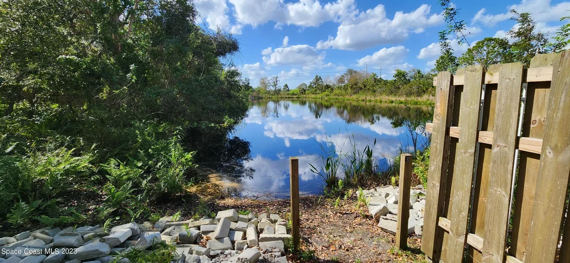 Photo of 215 Flamingo Drive