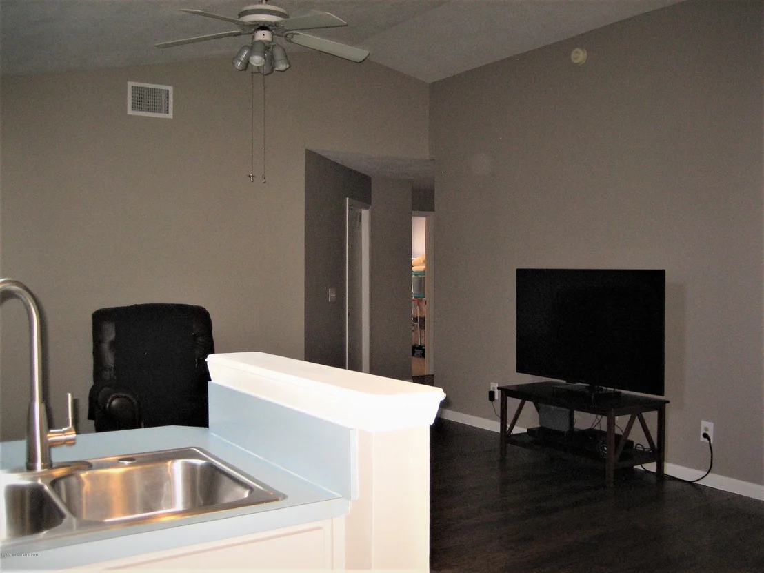 Photo of 327 Myrtlewood Road