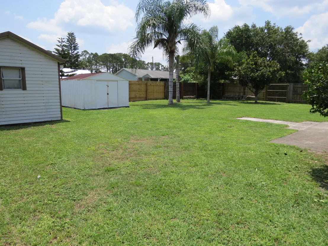 Photo of 6599 Dixie Avenue