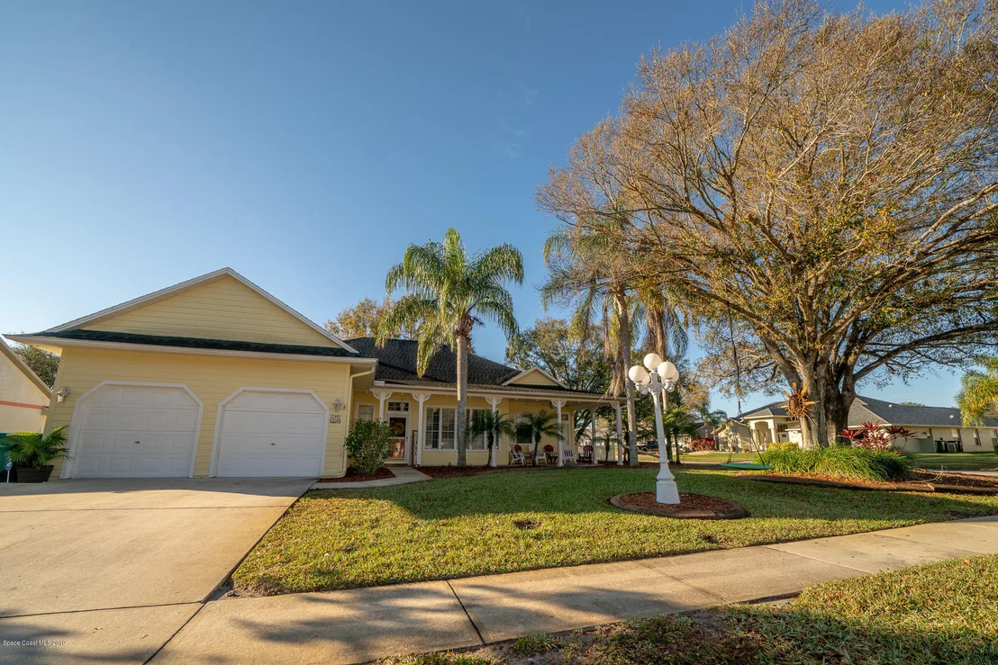 Photo of 973 Whisperoak Drive