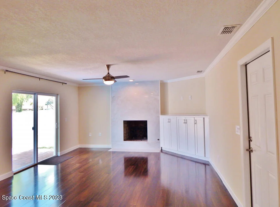 Photo of 780 Pebble Beach Avenue NE