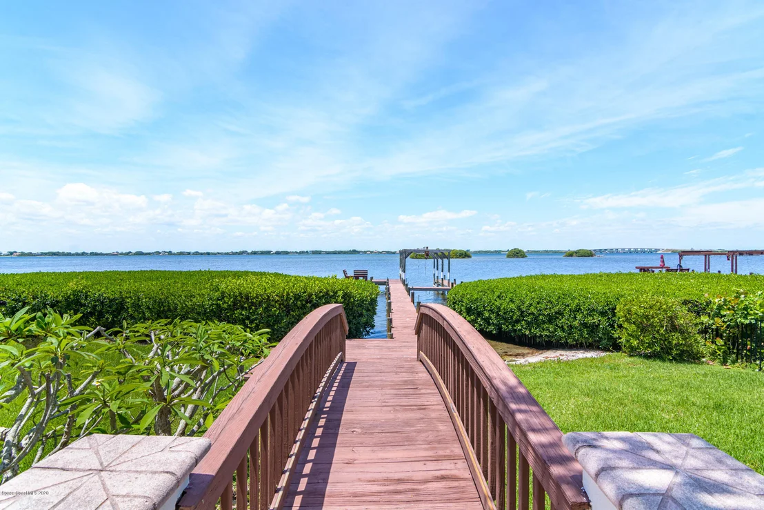 Photo of 454 Lanternback Island Drive