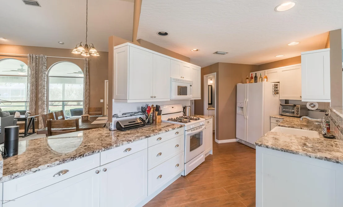 Photo of 548 Crystal Lake Drive