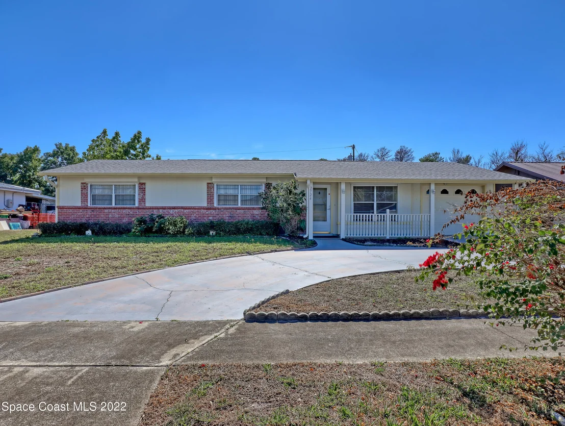 Photo of 2724 Rodeo Drive NE