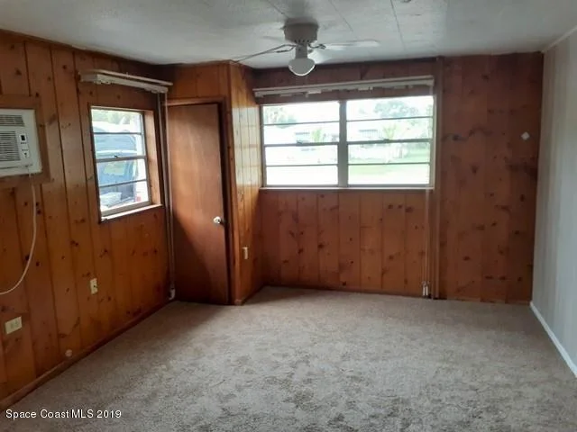 Photo of 637 Denise Drive