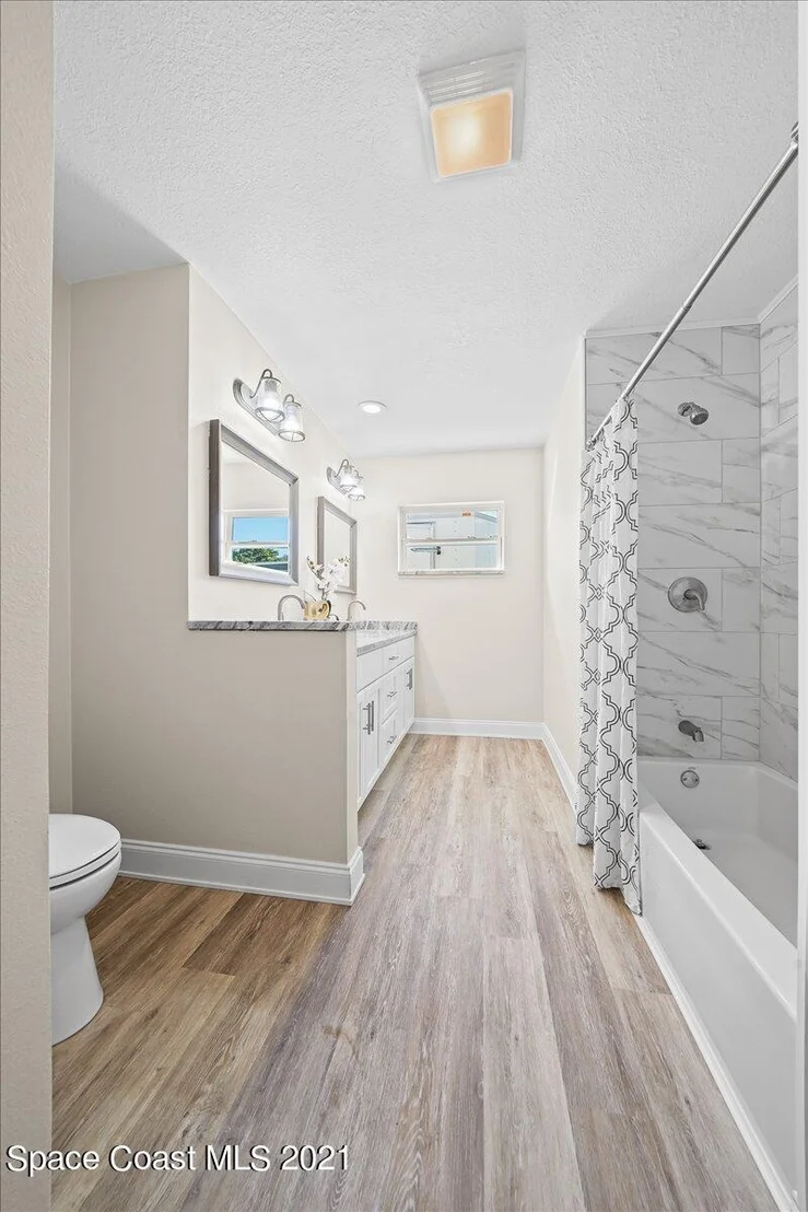 Photo of 445 Bahama Drive