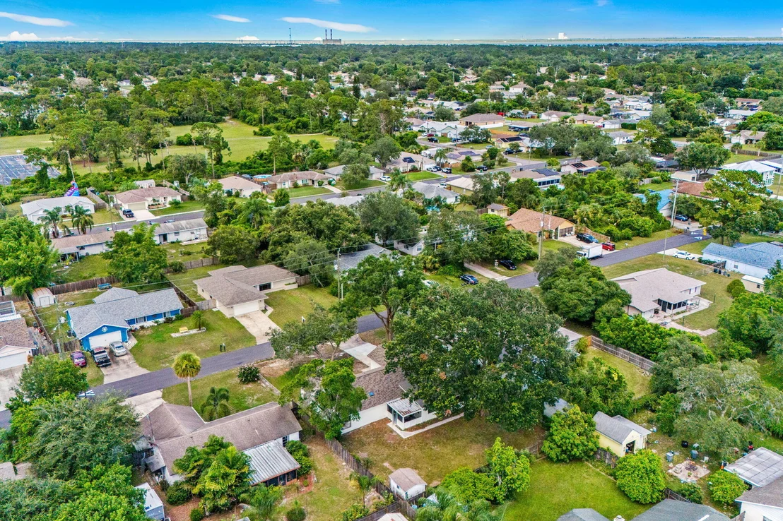 Photo of 4695 Robert Street