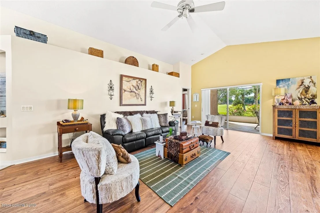 Photo of 2484 Addington Circle