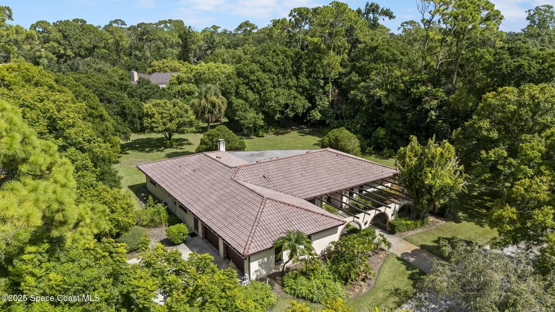 Photo of 1185 Ashlyn Drive