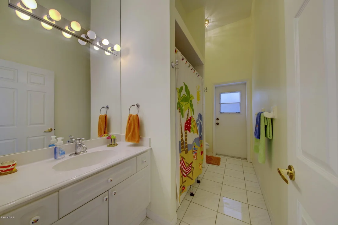 Photo of 313 Island Drive