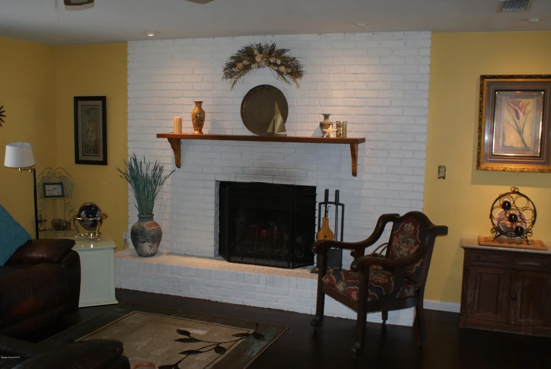 Photo of 298 Chase Road