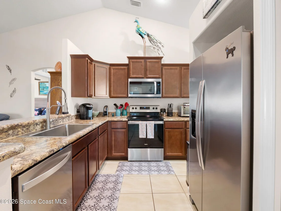 Photo of 5931 Midway Avenue