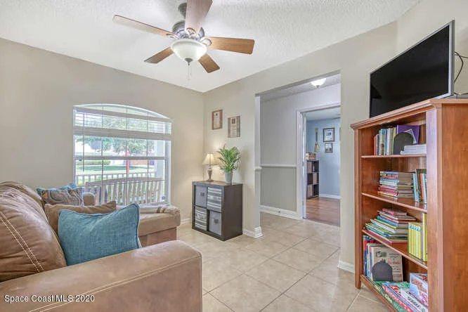 Photo of 1089 Kingfisher Way
