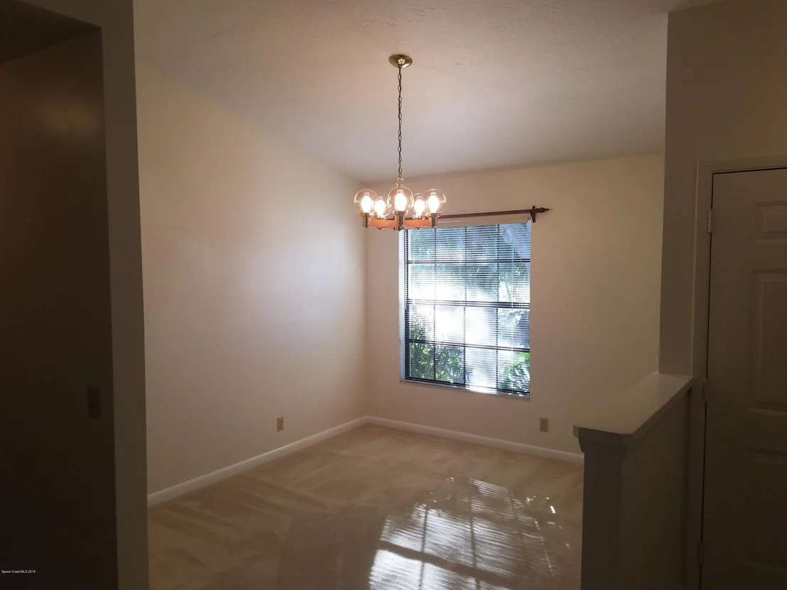 Photo of 790 White Pine Avenue