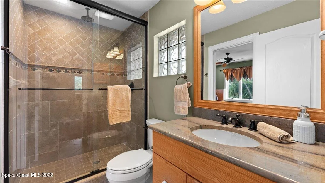 Photo of 873 Oak Park Drive