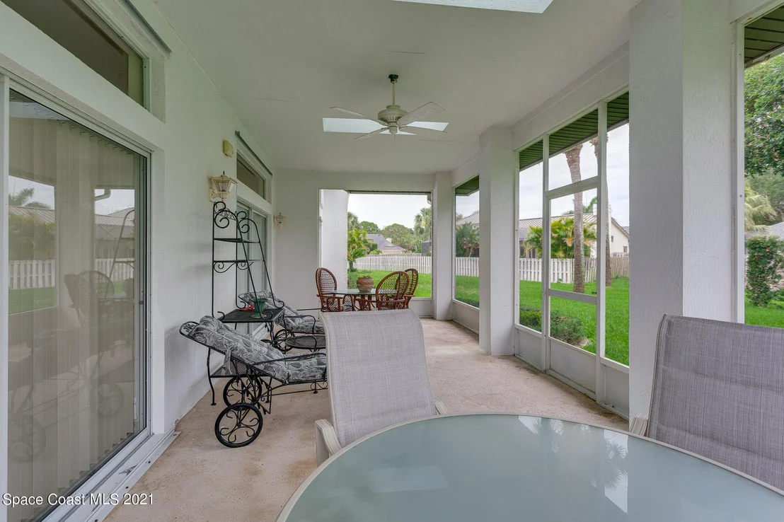 Photo of 985 Spanish Wells Drive
