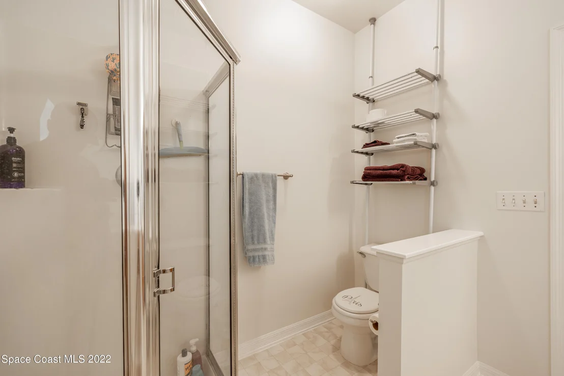 Photo of 2415 Mountain View Avenue