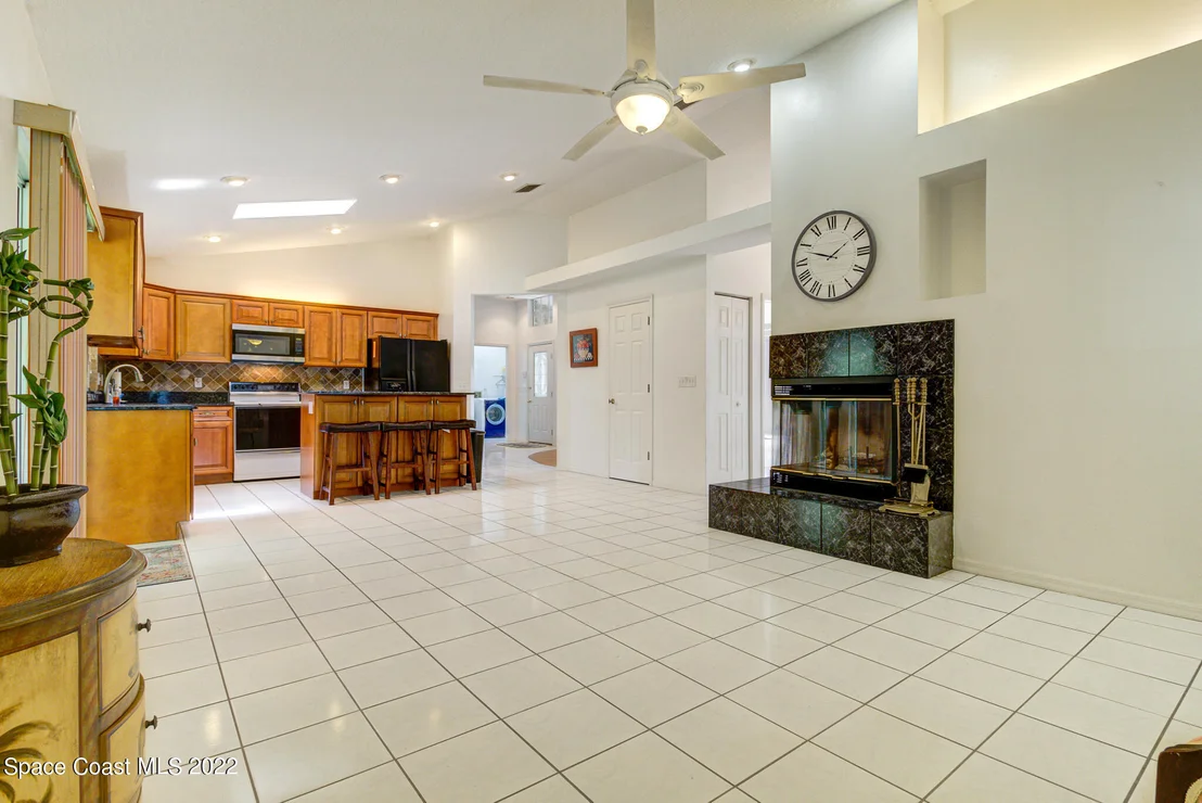 Photo of 1545 Corey Road