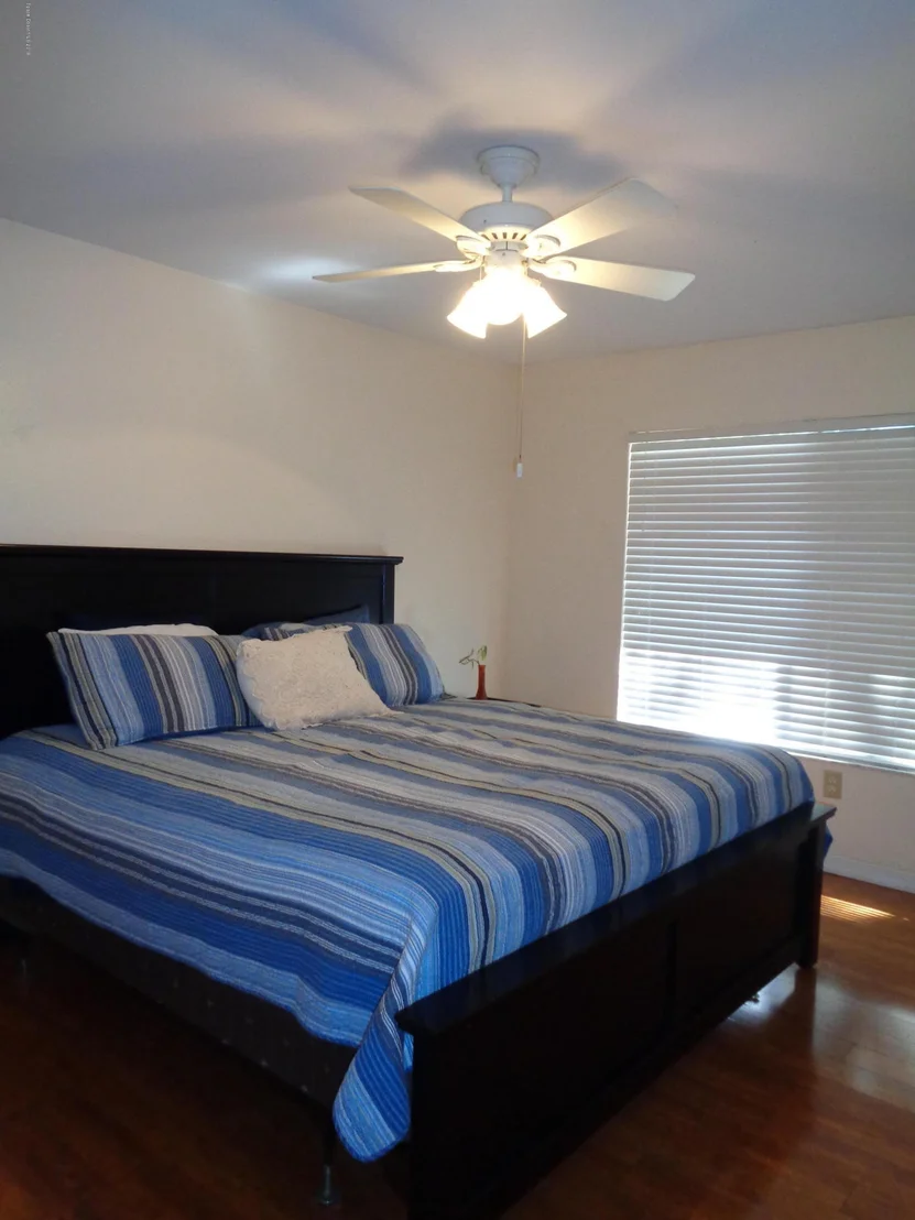 Photo of 1281 NE Bard Lane